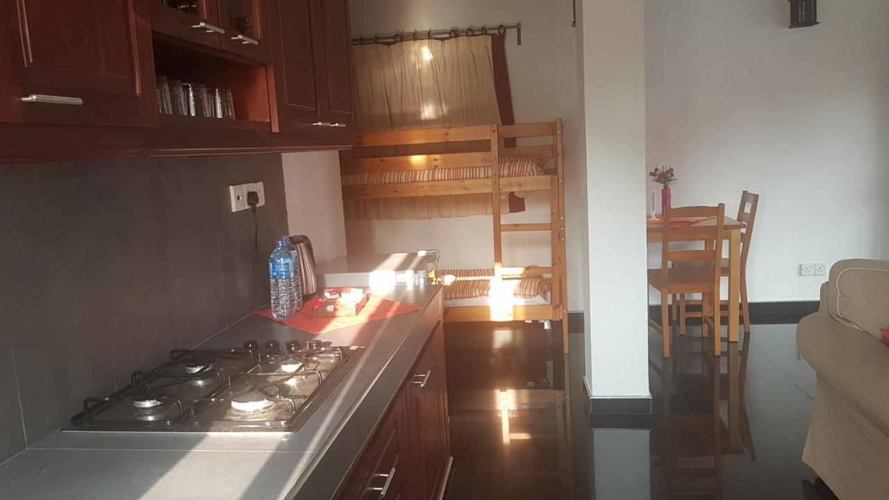 Ronny Cottage Негомбо Екстериор снимка